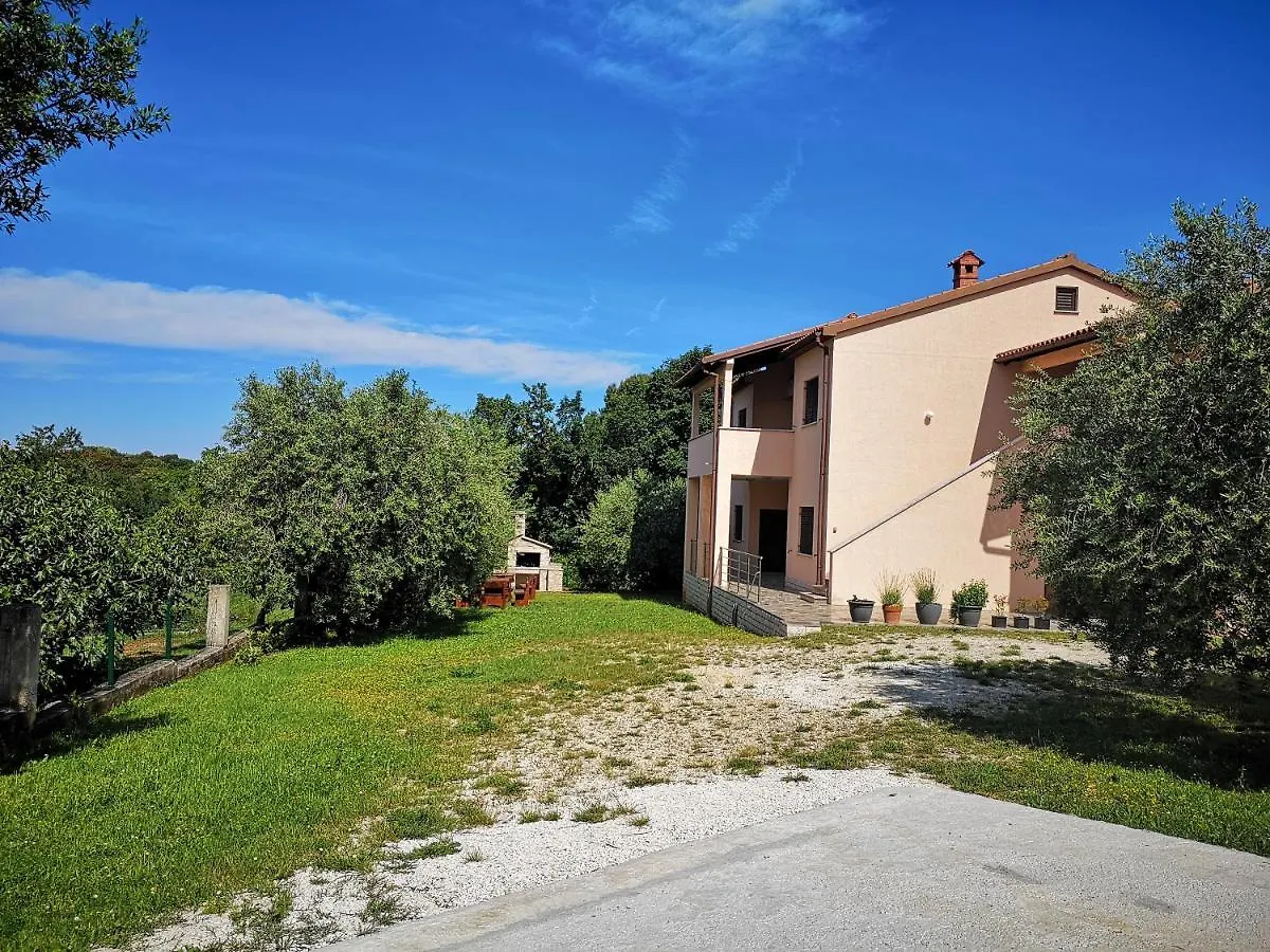 Villa Lili Pula 0*,