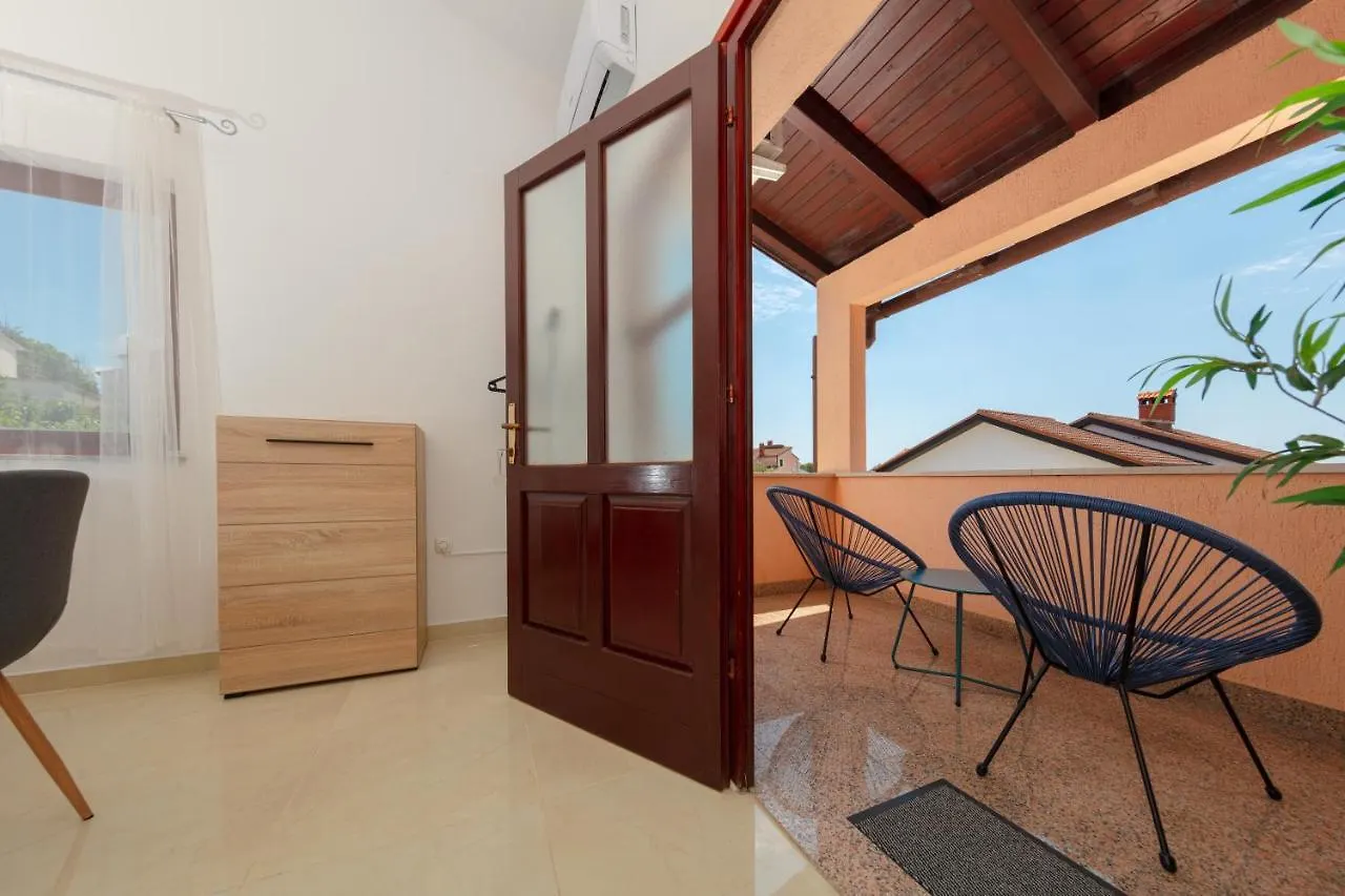 Apartment Villa Lili Pula