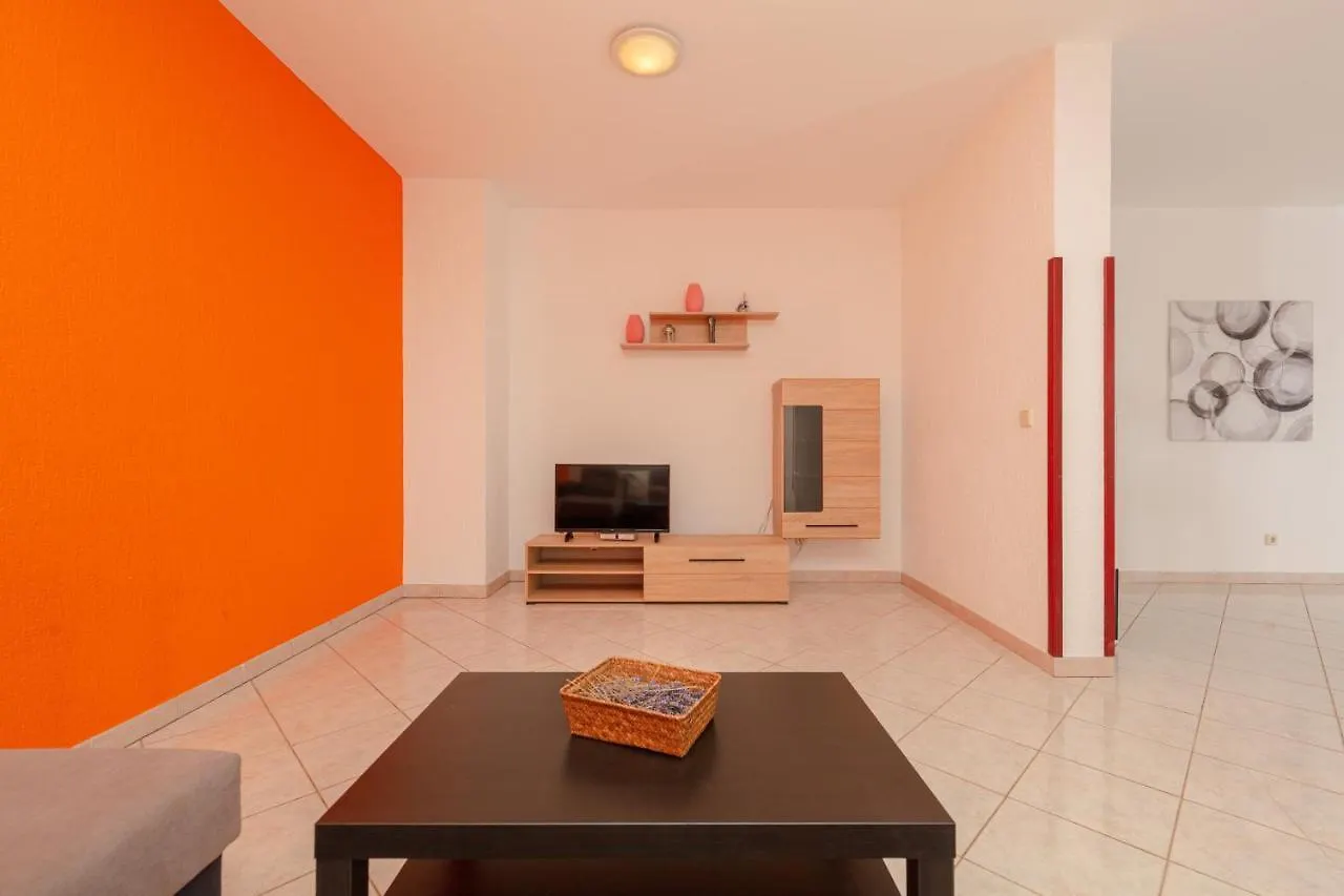 Villa Lili Pula Apartment