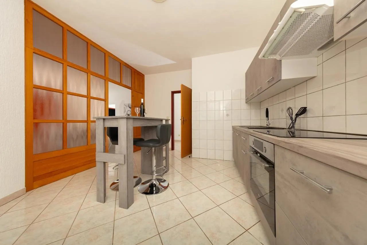 Villa Lili Pula 0*,
